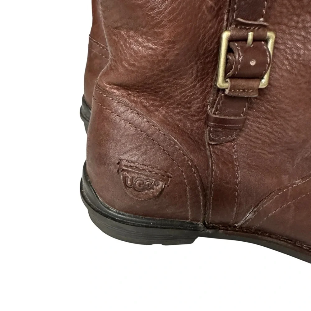 UGG australia 5745